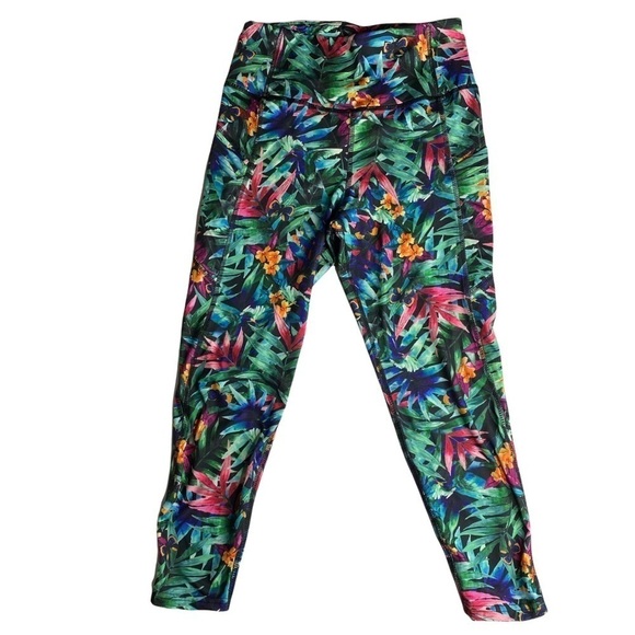 NWT Nicole Miller Sport Tropical Print Cropped Leggings. Size Medium - Picture 1 of 7